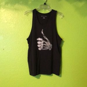 American Eagle skeleton thumb up tank 👍🏻